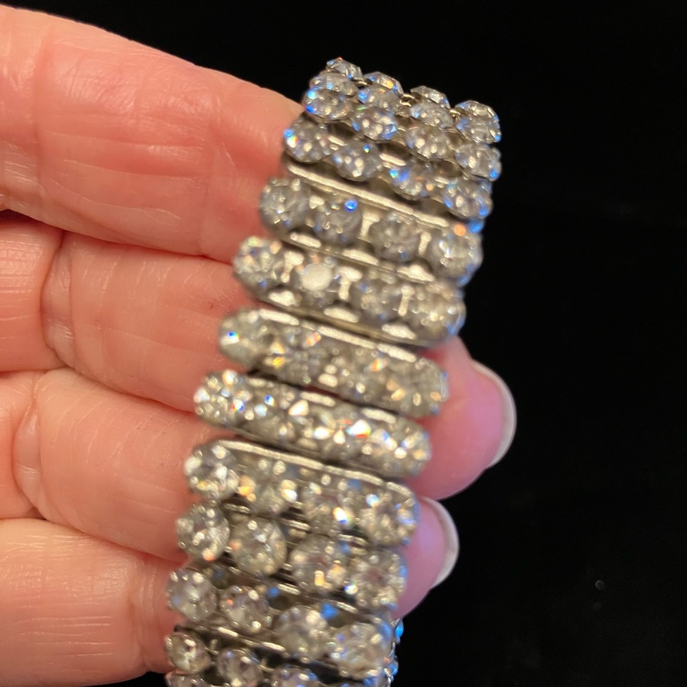 BRACELET MADE OF RHINESTONE CRYSTALS and matching Pierced earrings - Picture 8 of 13